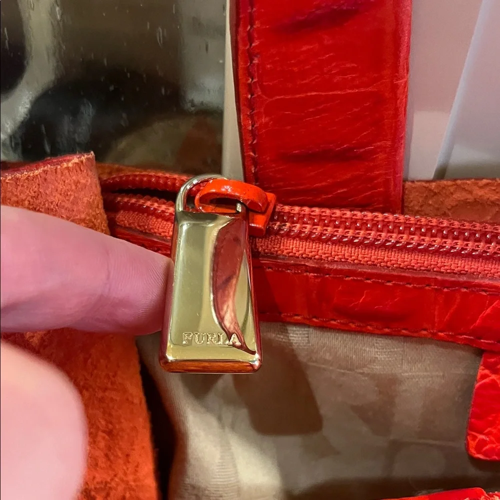 Furla sleek tote